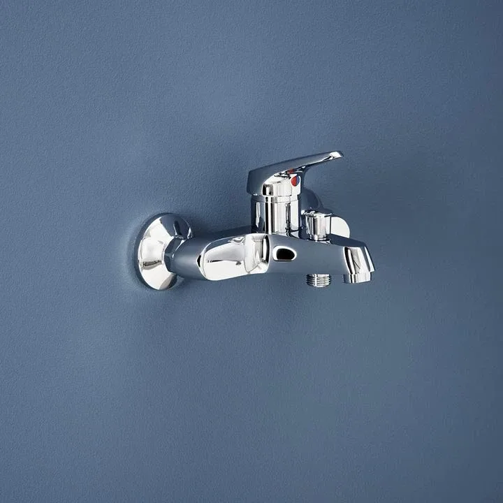 Смеситель Aquanet Round Handle SD90701 для ванны и душа