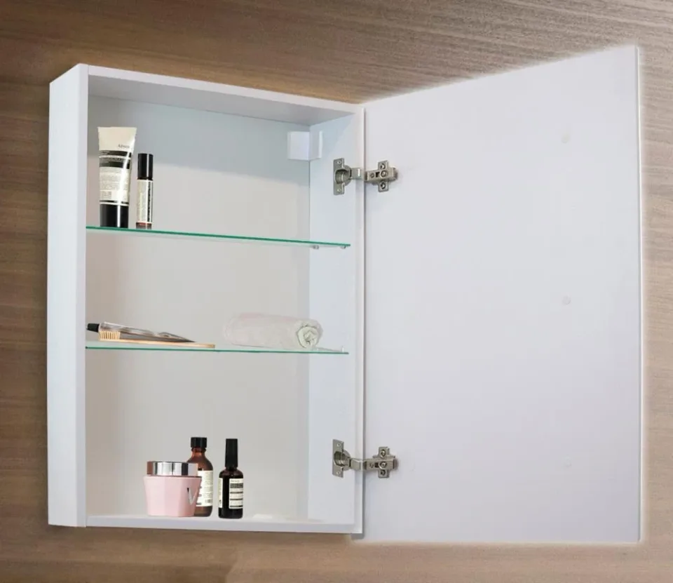 Зеркало-шкаф Silver Mirrors Киото 60 R сенсорный выключатель с Led-подсветкой и часами