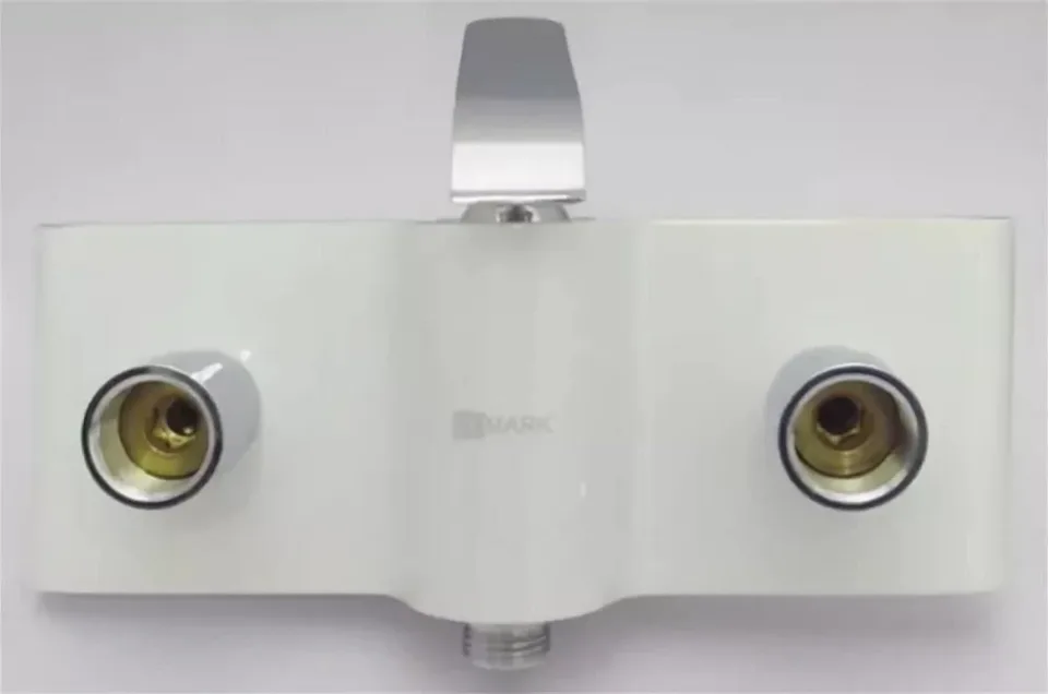 Смеситель Lemark Melange LM4914CW для ванны и душа хром/белый