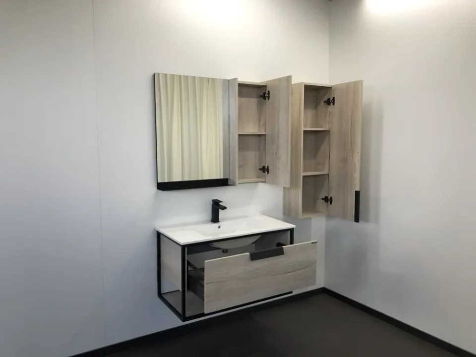 Зеркало-шкаф Comforty Бонн 90 дуб дымчатый L/R