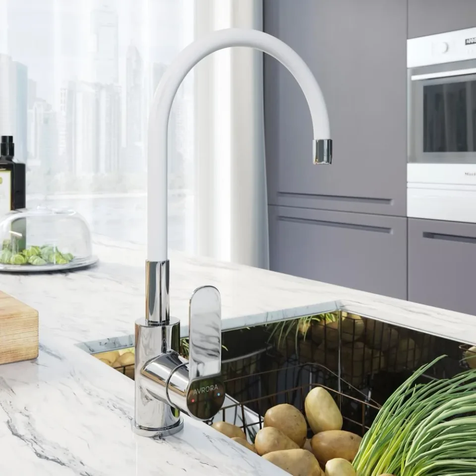 Смеситель Avrora Kitchen AV9002W для кухни с гибким изливом хром/белый