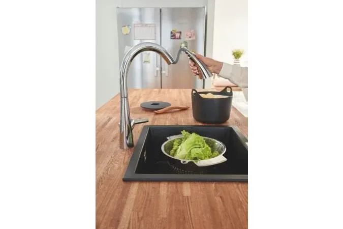 Смеситель Grohe Zedra New 32294002 для кухни с выдвижным изливом хром