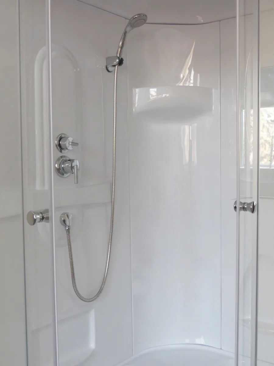 Душевая кабина RB 8100BP1-M (матовое) правая