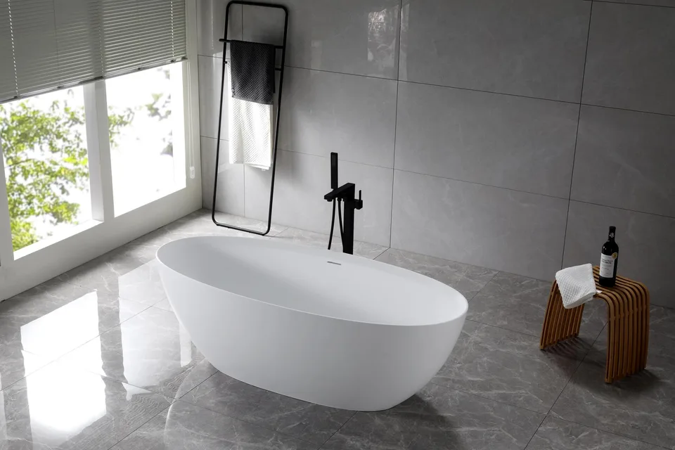 Ванна из искусственного камня Solid Surface CEZARES CZR-LIBERTA-170-76-56-SSB