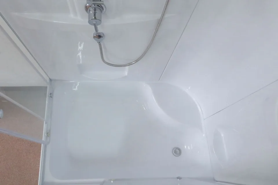 Душевая кабина RB 8120BP1-M (матовое) правая