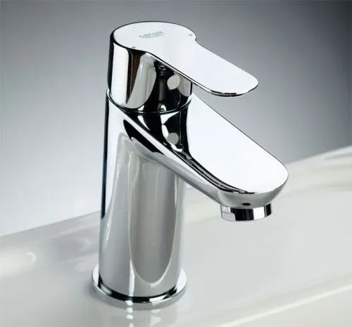 Смеситель Grohe BauEdge 23329000 для раковины с цепочкой