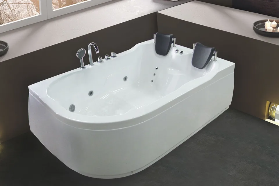 Акриловая ванна NORWAY RB331100 c каркасом 180х120х66 R