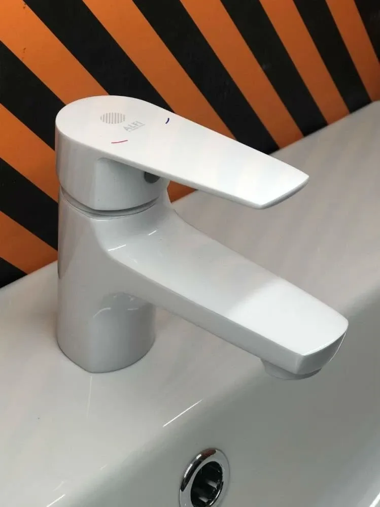 Комплект смесителей Orange Loop M26-311w белый глянец