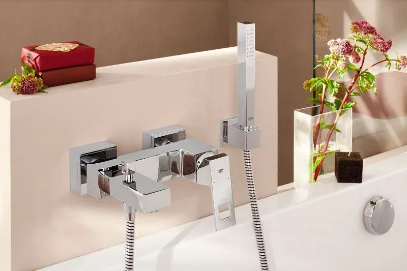 Смеситель Grohe Eurocube 23140000 для ванны и душа без душевых аксессуаров