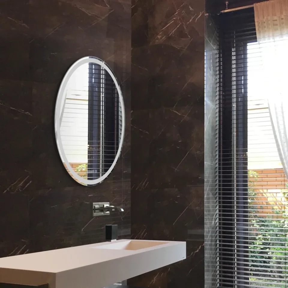 Зеркало Silver Mirrors Италия 57*77 с Led-подсветкой сенсорный выключатель часы