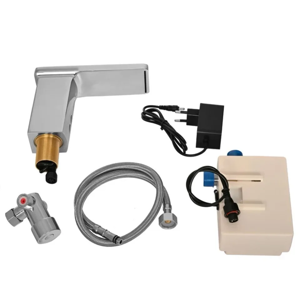 Cенсорный cмеситель Raiber Sensor для раковины RSF88135 хром
