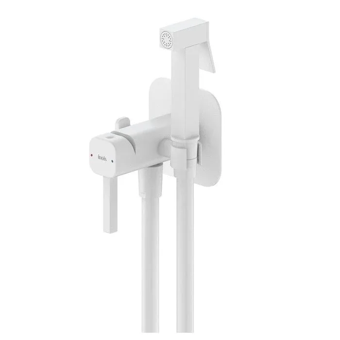 Смеситель Iddis Аксес (Axes) 006WTS0i08 встраиваемый с гигиеническим душем белый матовый