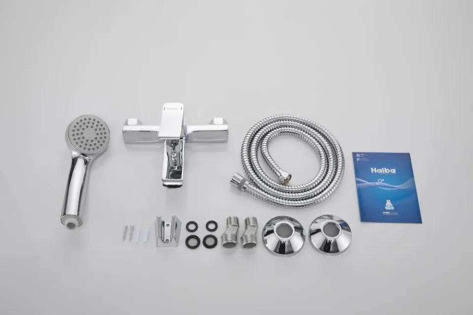 Смеситель Haiba HB60792 для ванны и душа хром