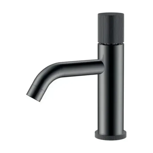 Смеситель Boheme Stick 121-SGM.3 для раковины графит глянец ручка Linea